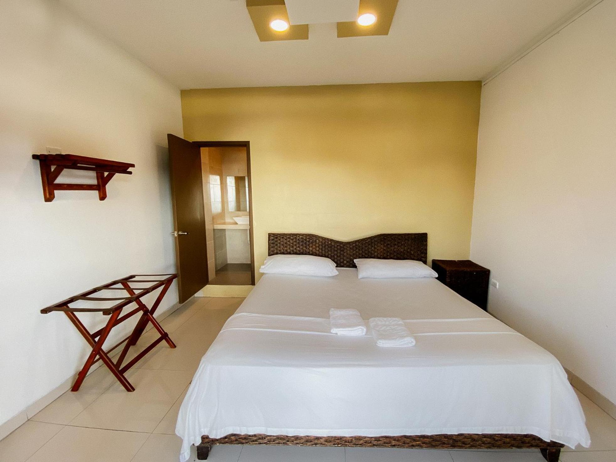 Hotel Sol Y Playa Montañita Exteriör bild
