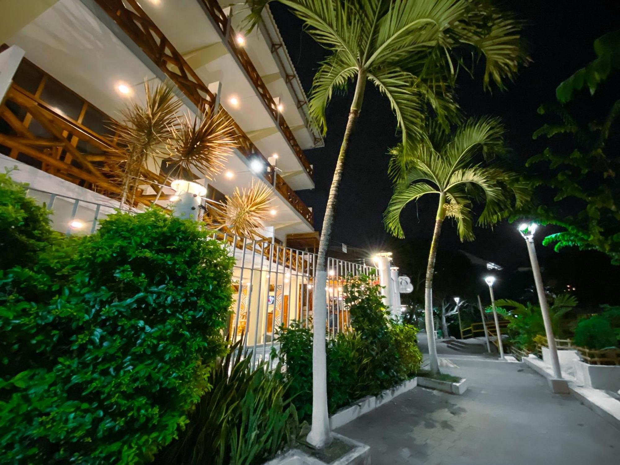 Hotel Sol Y Playa Montañita Exteriör bild